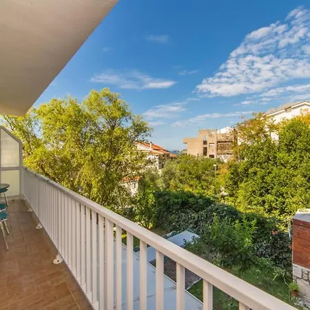 Apartamento Apartmani More Gradac (Split-Dalmatia)