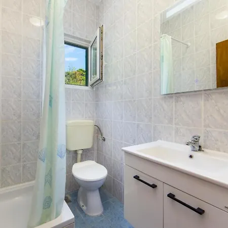 Apartmani More