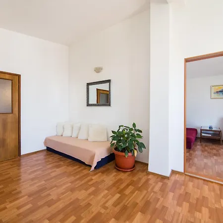 Apartmani More * Gradac (Split-Dalmatia)
