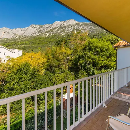 Apartmani More Gradac (Split-Dalmatia)