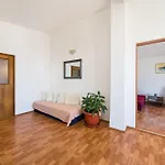 Apartmani More * غراداك