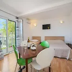 Apartmani More