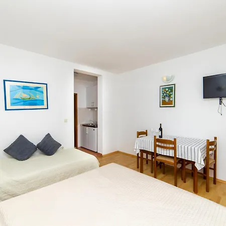 Apartmani More Apartman