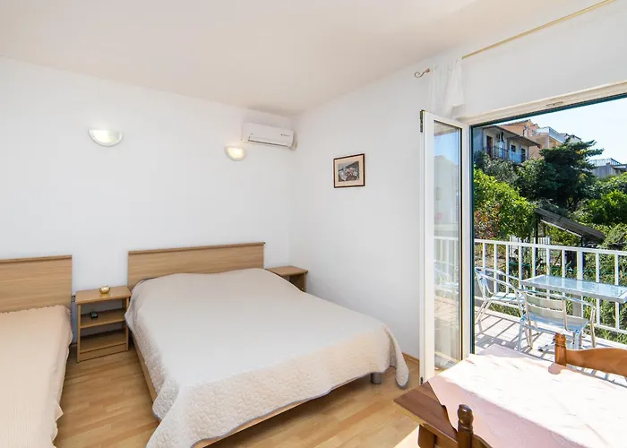 Apartmani More *