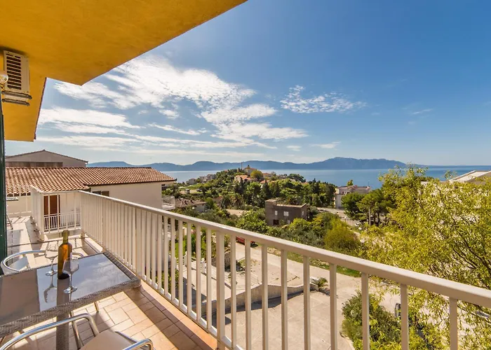 Apartment Apartmani More Gradac (Split-Dalmatia)
