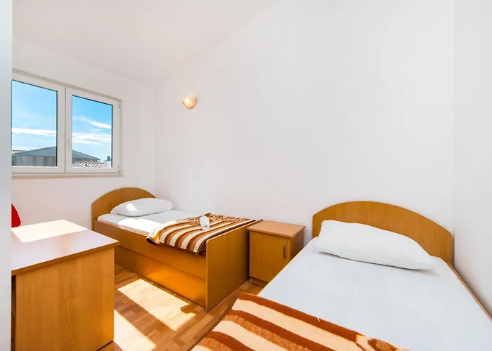 Apartmani More *