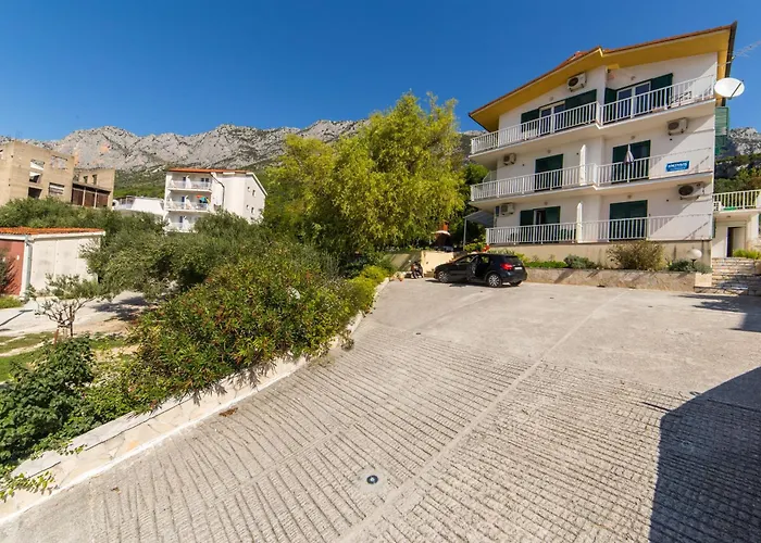 Apartmani More Gradac