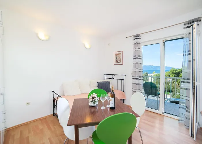 Apartmani More